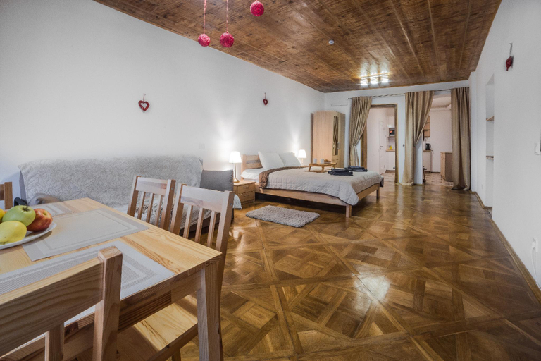 Others 5, Luxury apartment with Rynok square view, L'vivs'ka