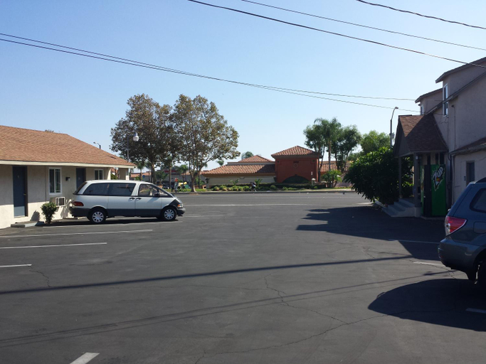 Others 4, New Kansan Motel, San Bernardino