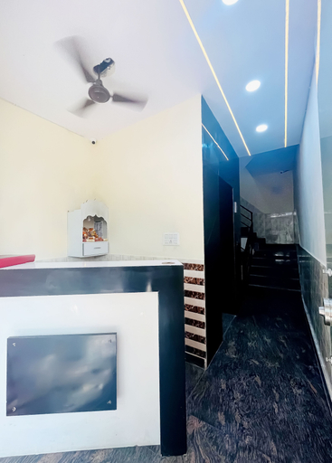 Others 1, Roomshala 168 Startlight Suites, Delhi