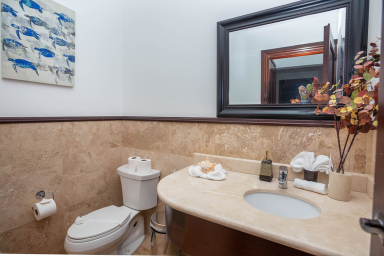 Bathroom 4, Pristine Bay Villa 1304 with large pool - 3 bedroom 3 Condo by RedAwning, Roatán