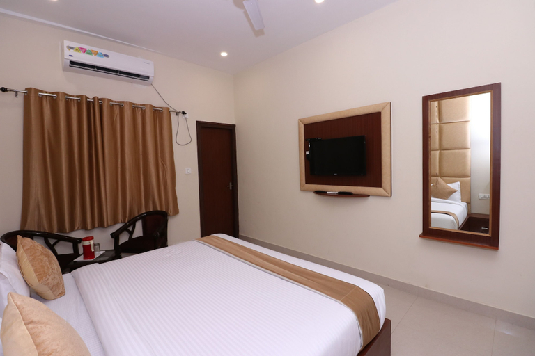 Bedroom 2, Hotel Dev Ganga, Dehradun