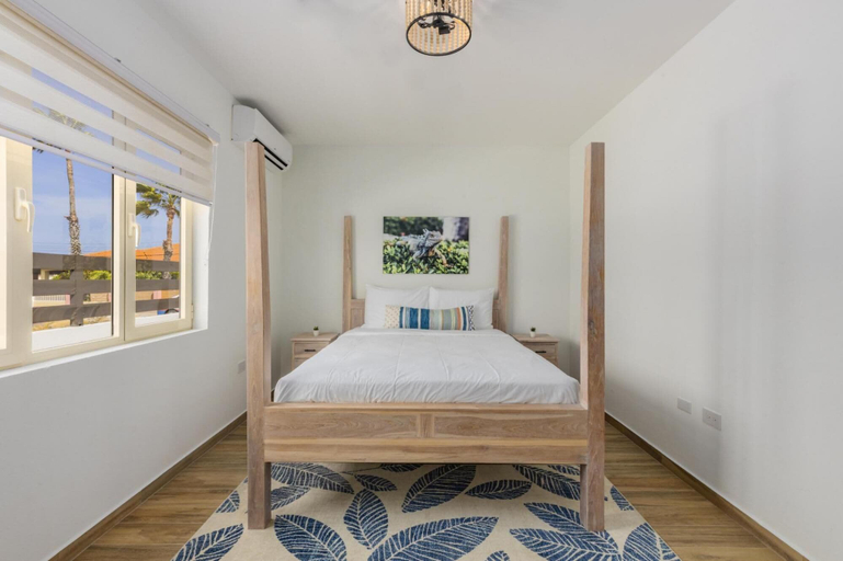 Bedroom 3, New 3BR 2BA With Huge Pool and Outdoor Area BBQ