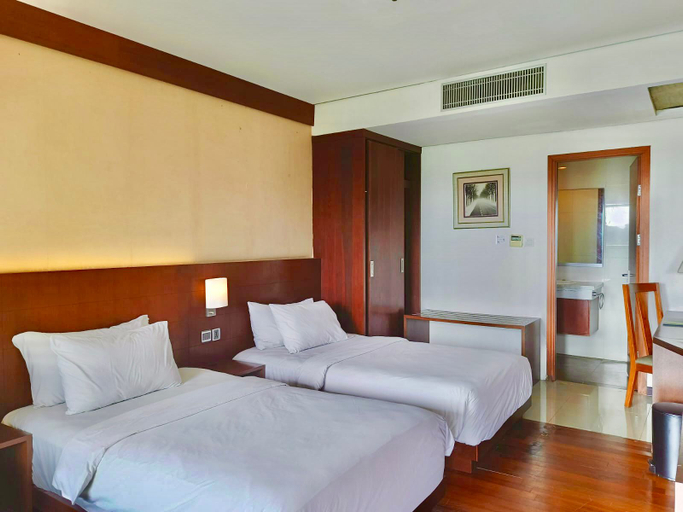 Bedroom 4, Oak Tree Emerald Hotel & Conventions Semarang, Semarang