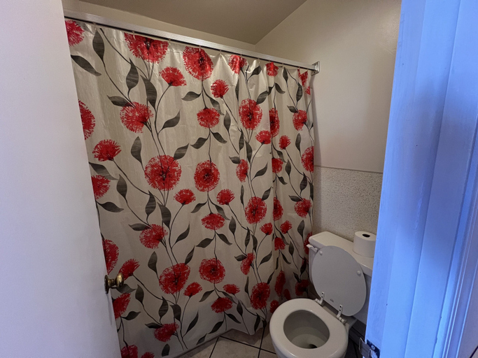 Bathroom 4, Glenwood Inn - Stroudsburg, Monroe