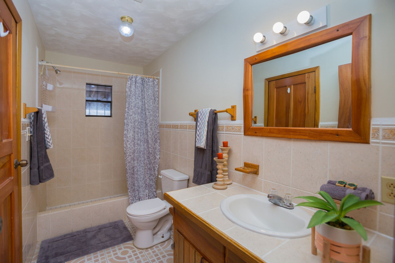 Others 2, Roatan Ocean View- 2nd Floor 2 Bedroom Apts by RedAwning, Roatán