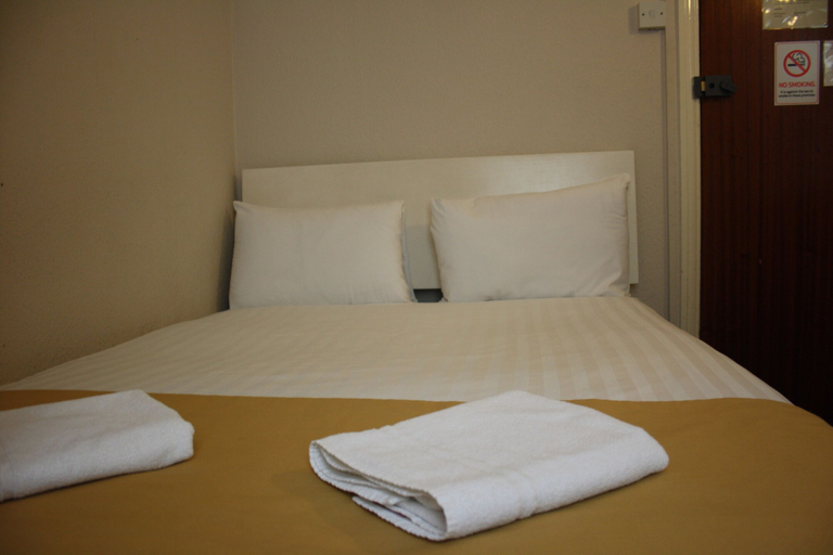 Bedroom 2, Meridiana, London