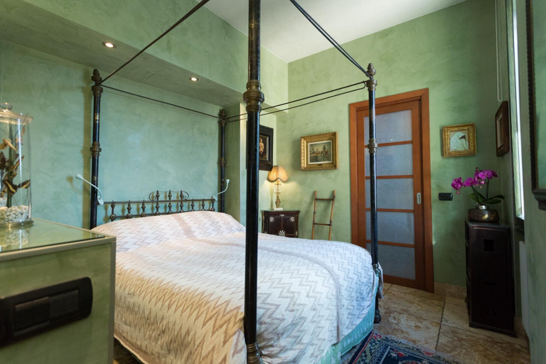 Room 4, The Trastevere Penthouse Experience, Rome
