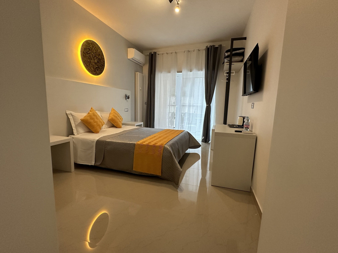 Bedroom 4, St.Peter's Moon, Rome