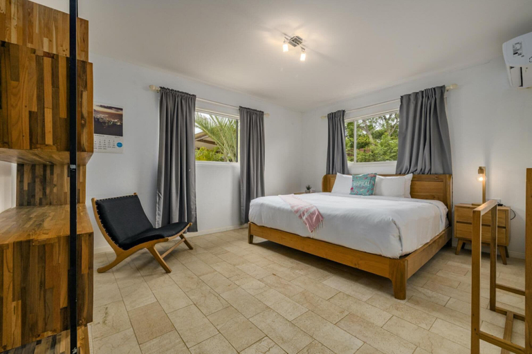 Bedroom 3, - Large Private Pool With Outdoor Dining - Centrally Located in the Island - Poo