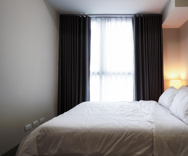 Bedroom 2, Cozy 1BR in Uptown Parksuites T2 bgc Tag, Taguig
