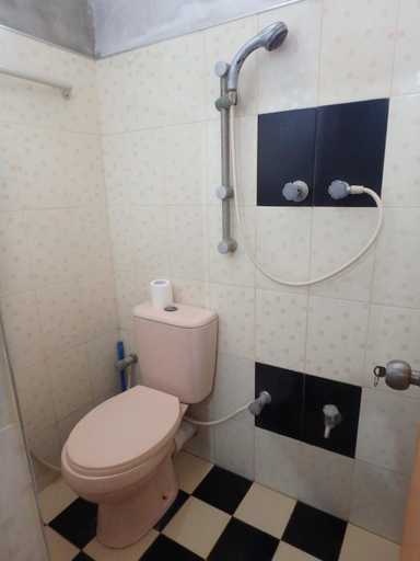 Bathroom 2, K Holiday, Thissamaharama