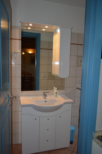 Bedroom 3, Villa Collebelvedere - Near Rome with Home Restaurant, Rieti