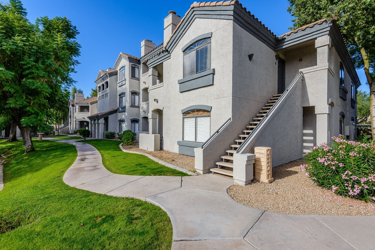 Exterior 3, Villa Zen 2 Bedroom Condo by RedAwning, Maricopa