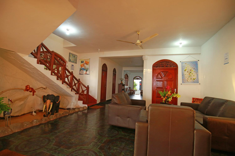 Public Area, Haus am Meer "Wilde Ananas", Habaraduwa
