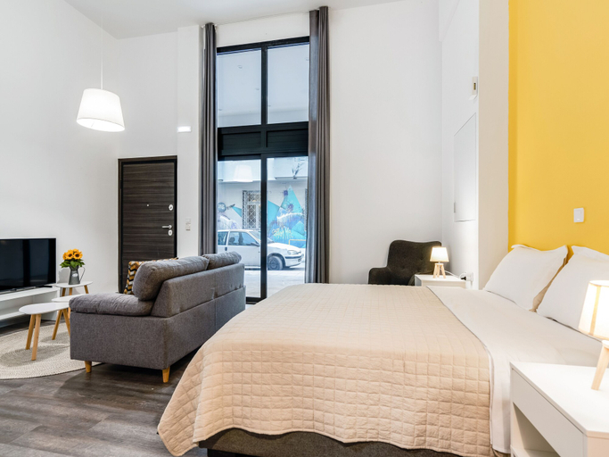 Bedroom 4, Sanders Home Suites - Cozy Street-view Studio, Attica