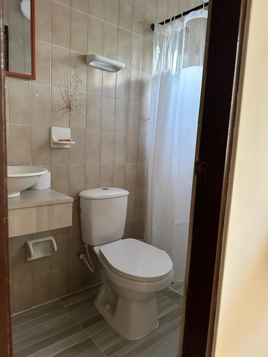 Bathroom 3, Hotel Almirante Padilla, Manaure