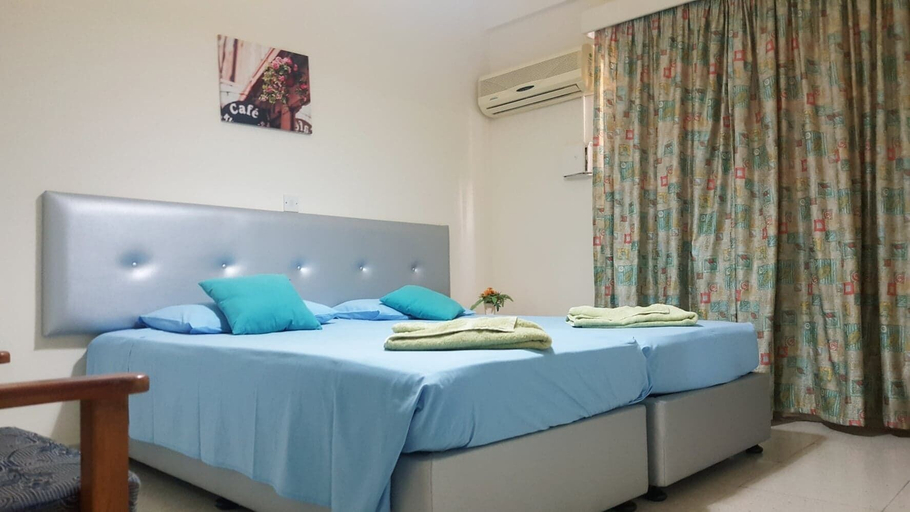 Bedroom 2, Milounapa