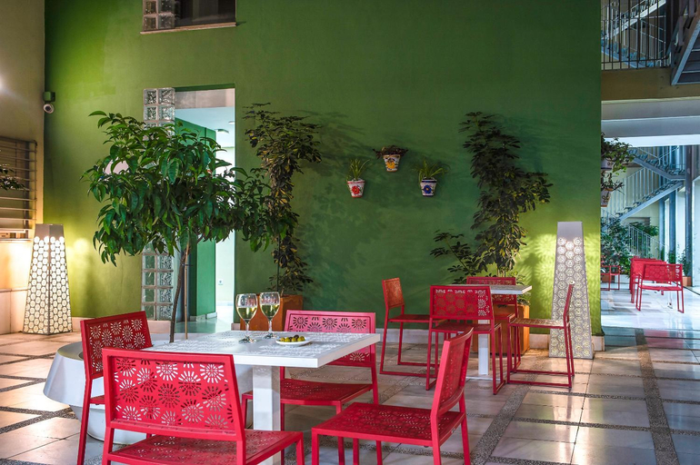 Food & Drinks 5, Pierre & Vacances Sevilla, Sevilla