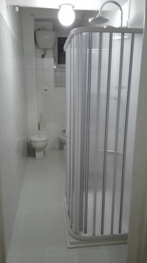 Bathroom 4, Germanico's House, Rome