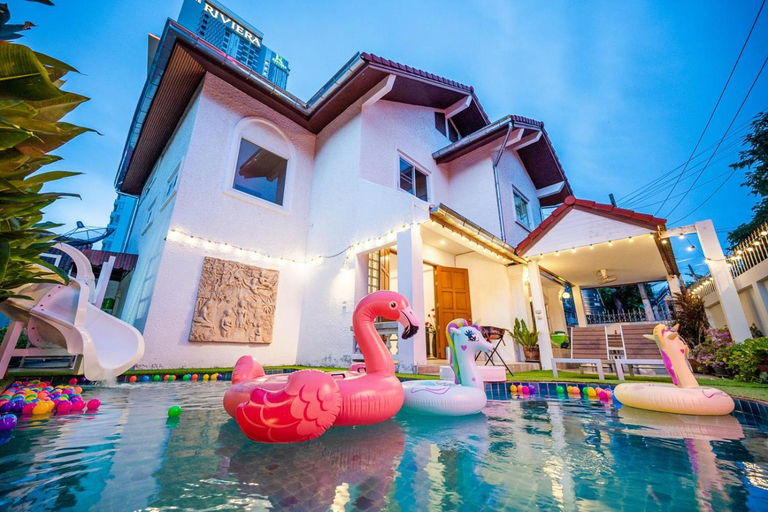 Exterior & Views 1, Wongamart Pool Villa , Pattaya