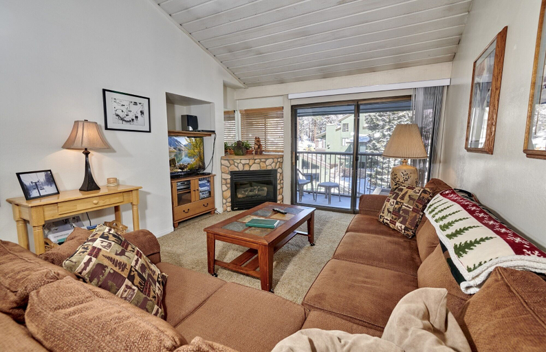 Primary image, St. Anton Courtyard View 2-bedroom Condos w/ Pool & Jacuzzi, Mono