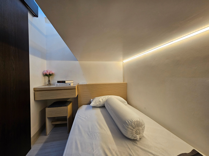 Bedroom 21