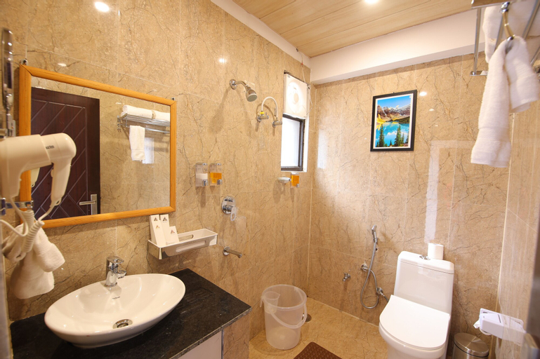 Bathroom 8