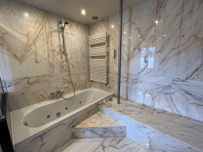 Bathroom 2, Hôtel Restaurant Lamy, Clervaux