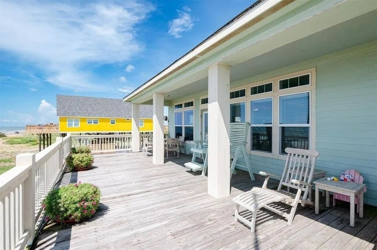 Terrace/patio 4, Bella Rossa 3 Bedroom Home by RedAwning, Galveston