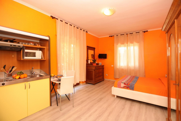 Room 2, Casa Laura Orange in Sant Agnello, Napoli