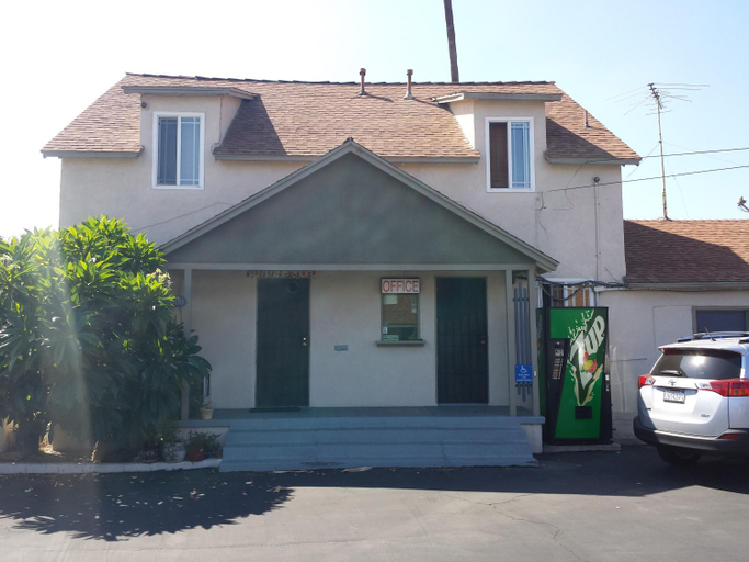 Others 3, New Kansan Motel, San Bernardino