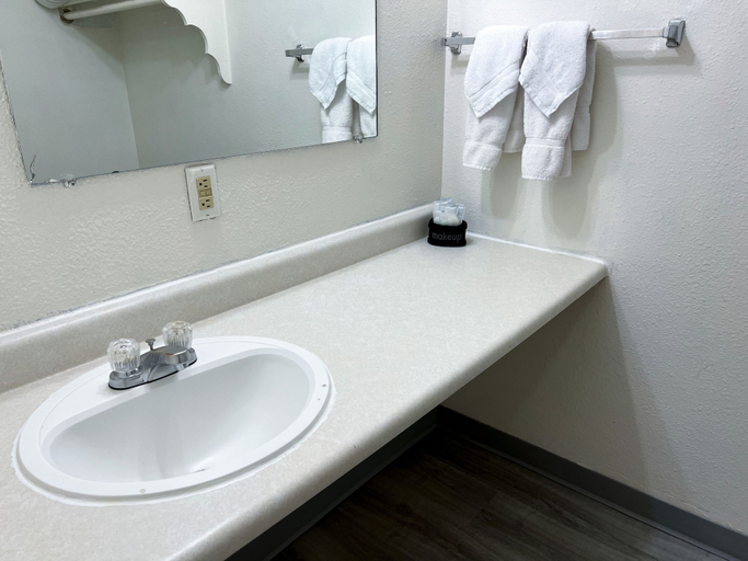 Bathroom 5, The Junction Hotel and Hostel, La Plata