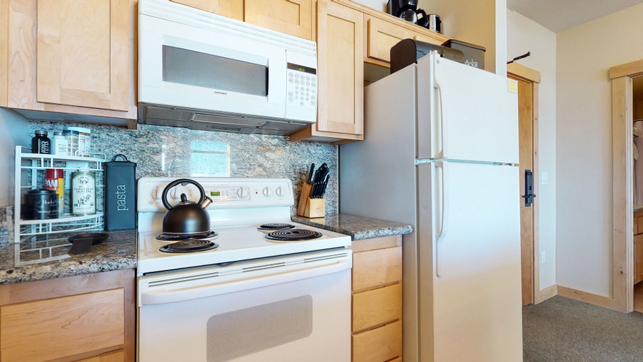 Private kitchen 3, Sunstone #231 2 Bedroom Condo by RedAwning, Mono