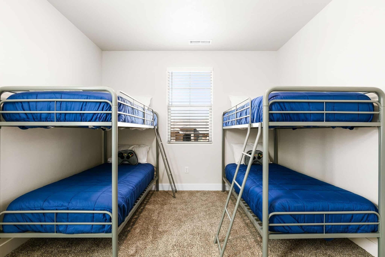 Bedroom 3, Desert Rose by RedAwning, Washington