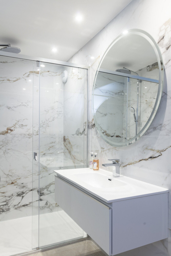 Bathroom 4, Hôtel et Restaurant La Bastide Bourrelly – Mathias Dandine, Bouches-du-Rhône