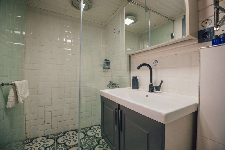 Bathroom 4, Tree Bungalov Maşukiye, Kartepe