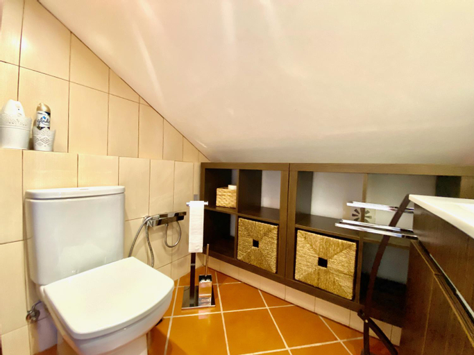 Bedroom 2, Artisan´s Guest House, Óbidos