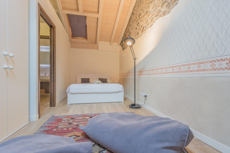Bedroom 4, Elizabeth House Varenna, Lecco