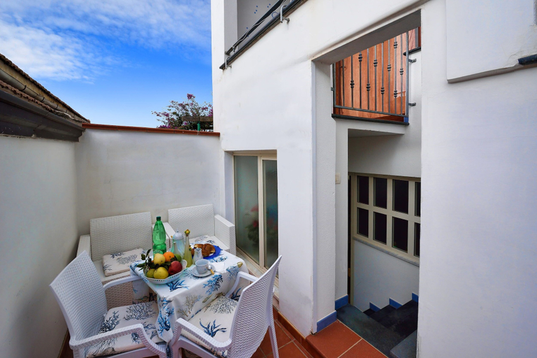 Terrace/patio 5, Relais Giaggiolo, Salerno