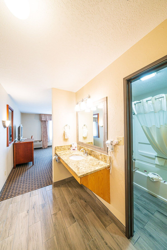 Bedroom 3, Alpine Inn & Suites, Gunnison