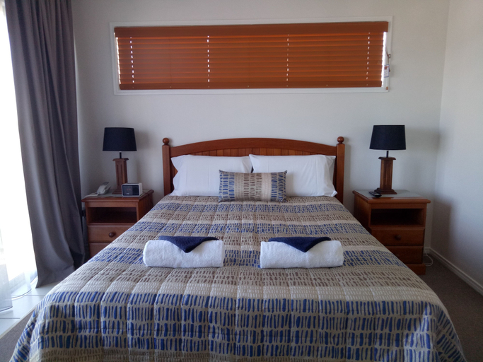 Room 3, Sunshine Towers, Maroochy - Maroochydore