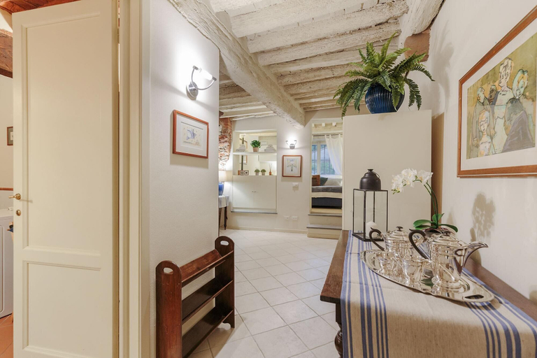 Bedroom 2, The 1400 s Apartment, Lucca