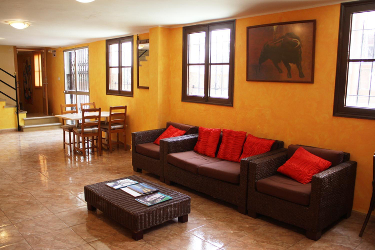 Others 4, Hostal Atlanta, Baleares