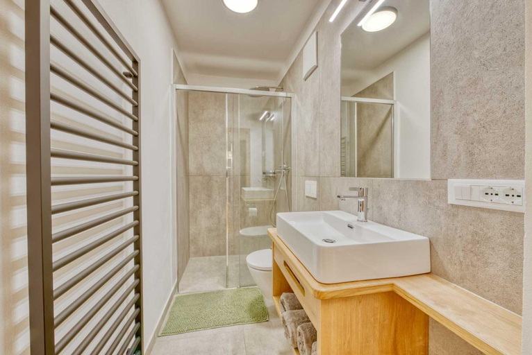 Bathroom 2, Residence Schnals, Bolzano
