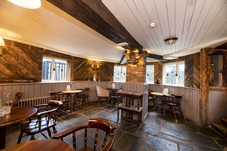 Food & Drinks 4, The Old Mill by Chef and Brewer Collection, Warwickshire