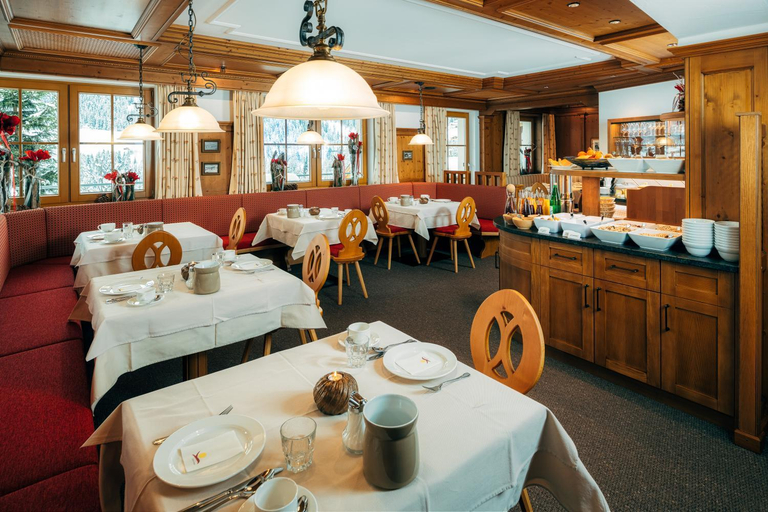 Food & Drinks 4, Hotel Garni am Sonnberg inklusive Super Sommer Card!, Landeck