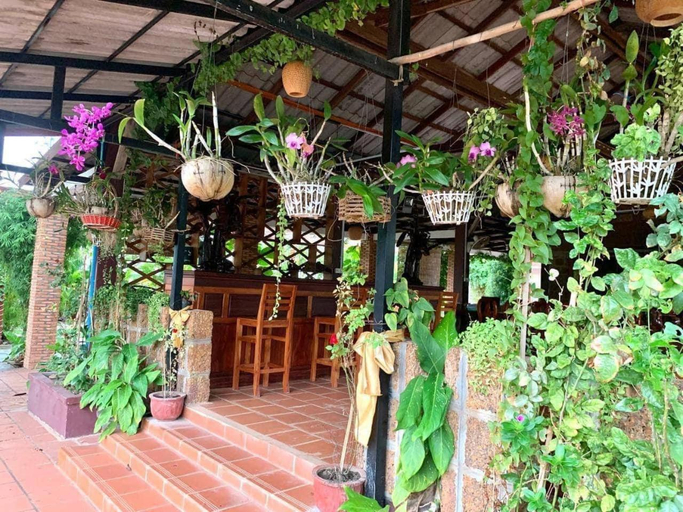 Public Area 4, Kampheak Roath Bungalows, Kampot