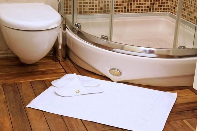 Bathroom 4, Hotel Gelibolu, Gelibolu