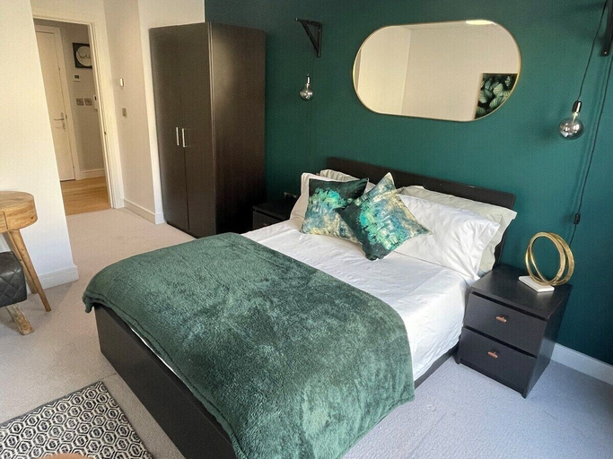 Bedroom 3, Harbourside Hideaway - Superb Flat With Terrace, Bristol