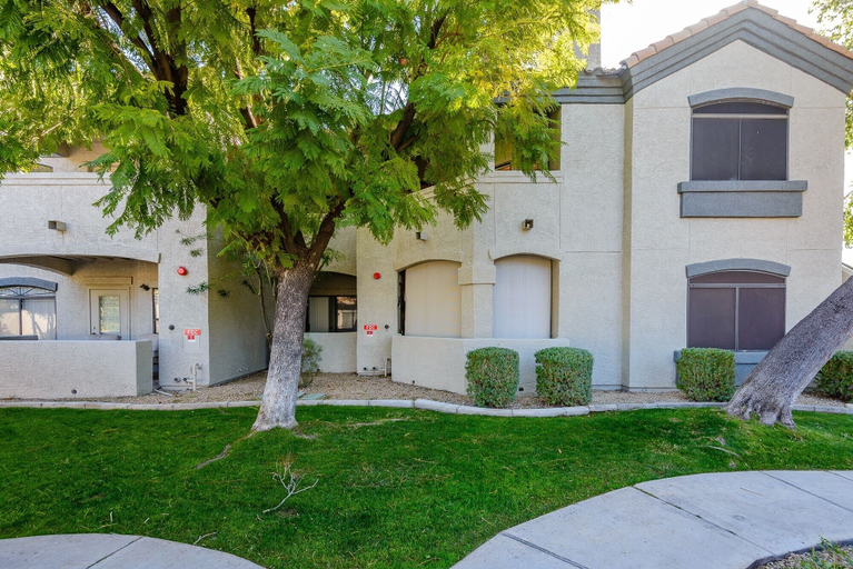 Property grounds 5, Villa Acacia 2 Bedroom Condo by RedAwning, Maricopa